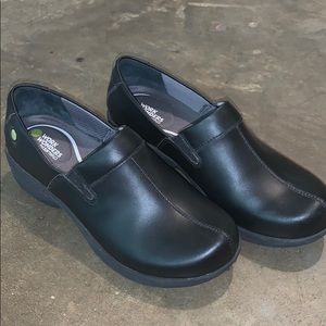 Dansko- work wonders GREAT CONDITION!!